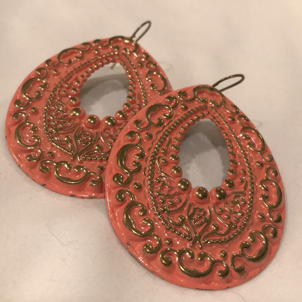 Lucky brand pink and gold teardrop earrings